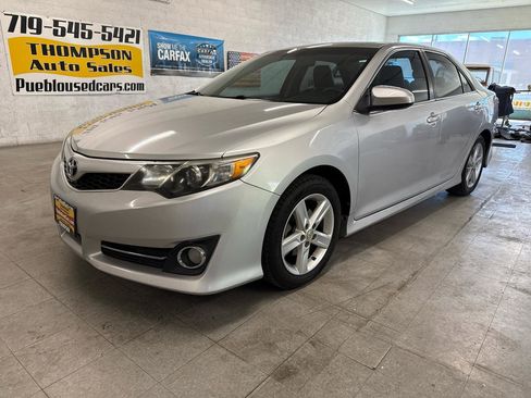 Used 2012 Toyota Camry SE w/ Leather Pkg FWD image 99