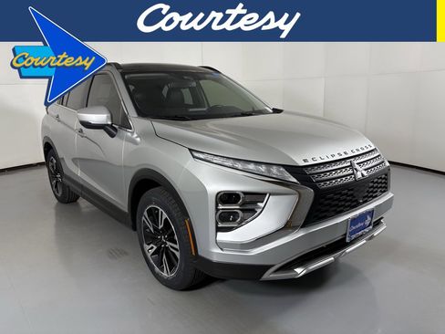 Used 2023 Mitsubishi Eclipse Cross SE image 1