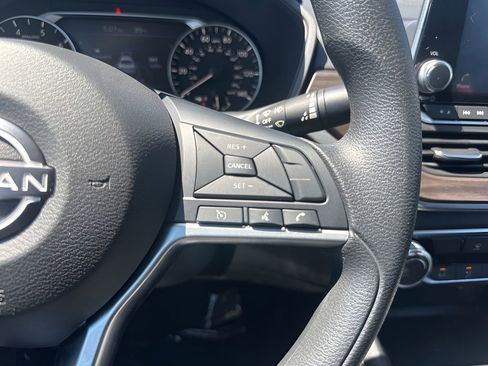 Used 2023 Nissan Altima 2.5 SV image 15