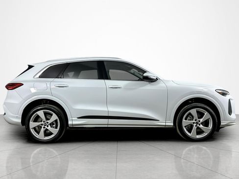 New 2025 Audi Q5 Premium Plus image 7