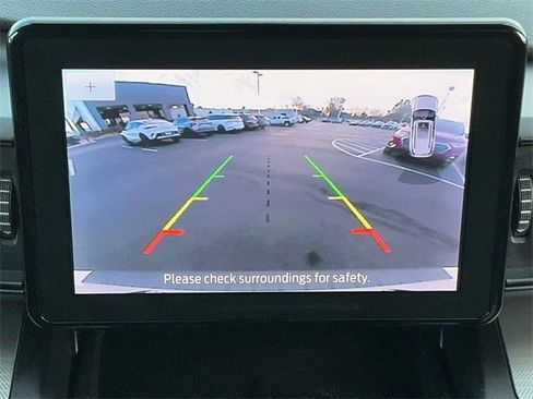 Used 2020 Ford Explorer XLT image 23