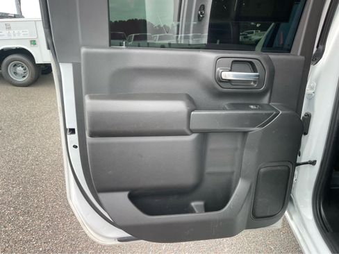 Used 2024 GMC Sierra 2500 Pro AWD/4WD image 18