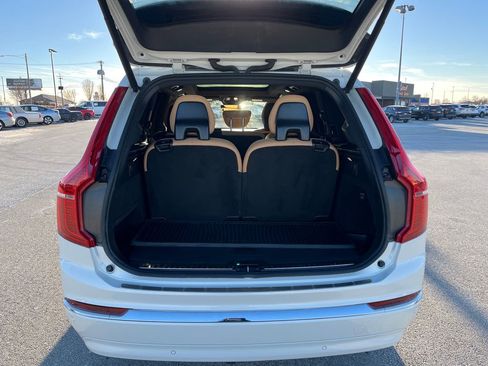 Used 2025 Volvo XC90 T8 Ultra w/ Protection Package Premier image 31