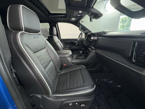 Used 2023 GMC Sierra 1500 AT4X AWD/4WD image 28