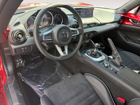 New 2025 MAZDA MX-5 Miata Club w/ Brembo/BBS Recaro Package image 15