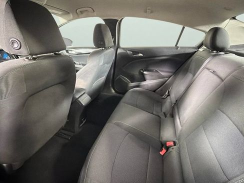Certified 2017 Chevrolet Cruze LT w/ Convenience Package FWD image 26