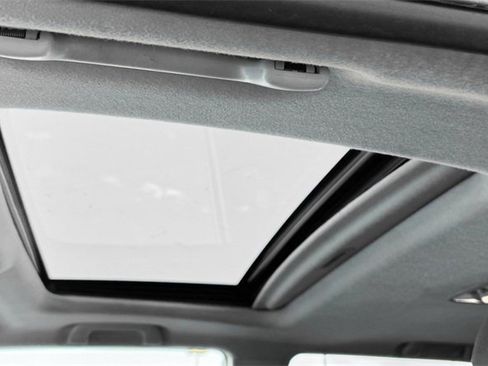 Used 2013 Toyota 4Runner SR5 w/ Convenience Pkg image 14