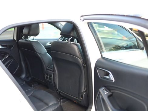 Used 2019 Mercedes-Benz GLA 250 image 47