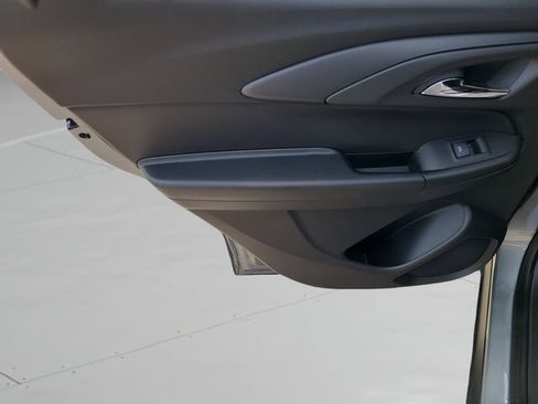 New 2026 Chevrolet TrailBlazer LT w/ Midnight Edition FWD image 15