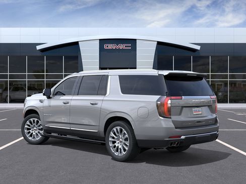 New 2026 GMC Yukon XL Denali w/ Sun & Power Step Package AWD/4WD image 3