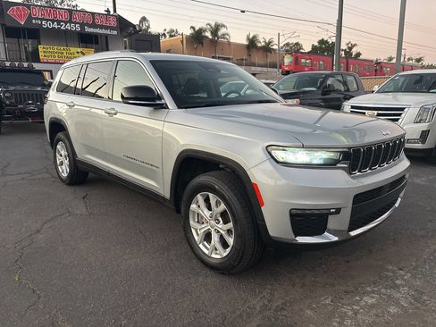 Used 2023 Jeep Grand Cherokee L Limited w/ Trailer Tow Group (B) image 4