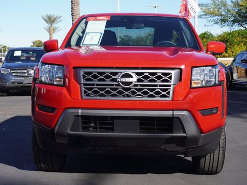 Certified 2022 Nissan Frontier SV image 5