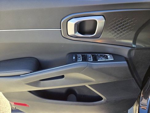 New 2026 Kia Sorento LX image 10
