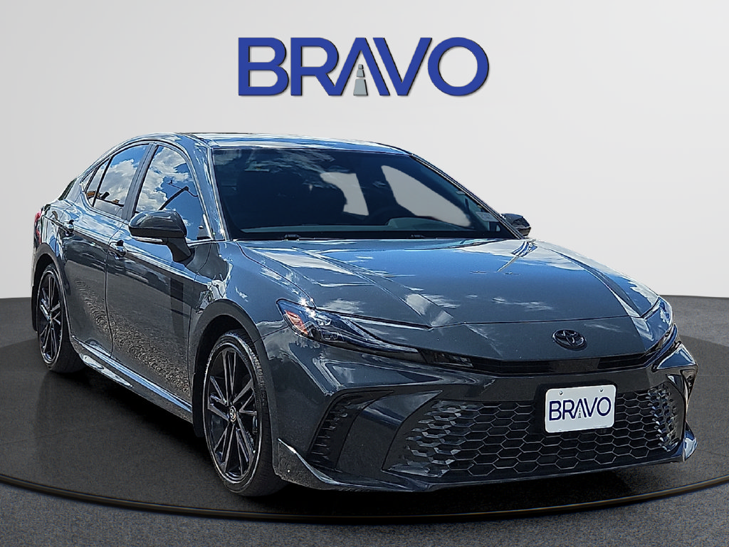 Used 2025 Toyota Camry XSE FWD image 6