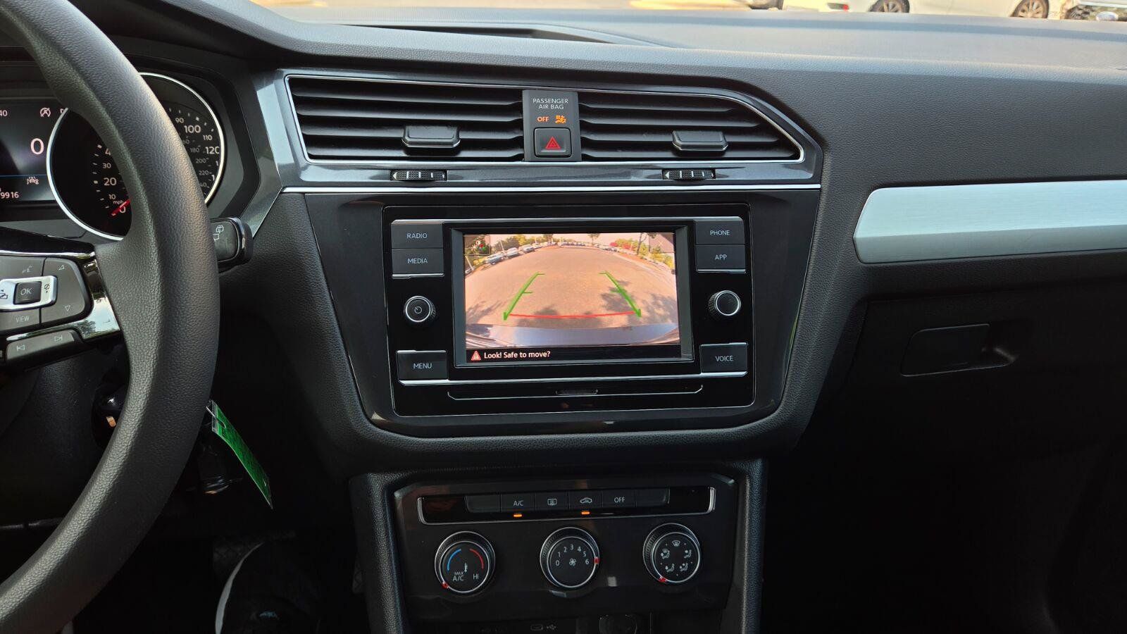 Used 2021 Volkswagen Tiguan S FWD image 28