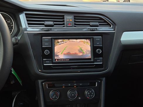 Used 2021 Volkswagen Tiguan S FWD image 28