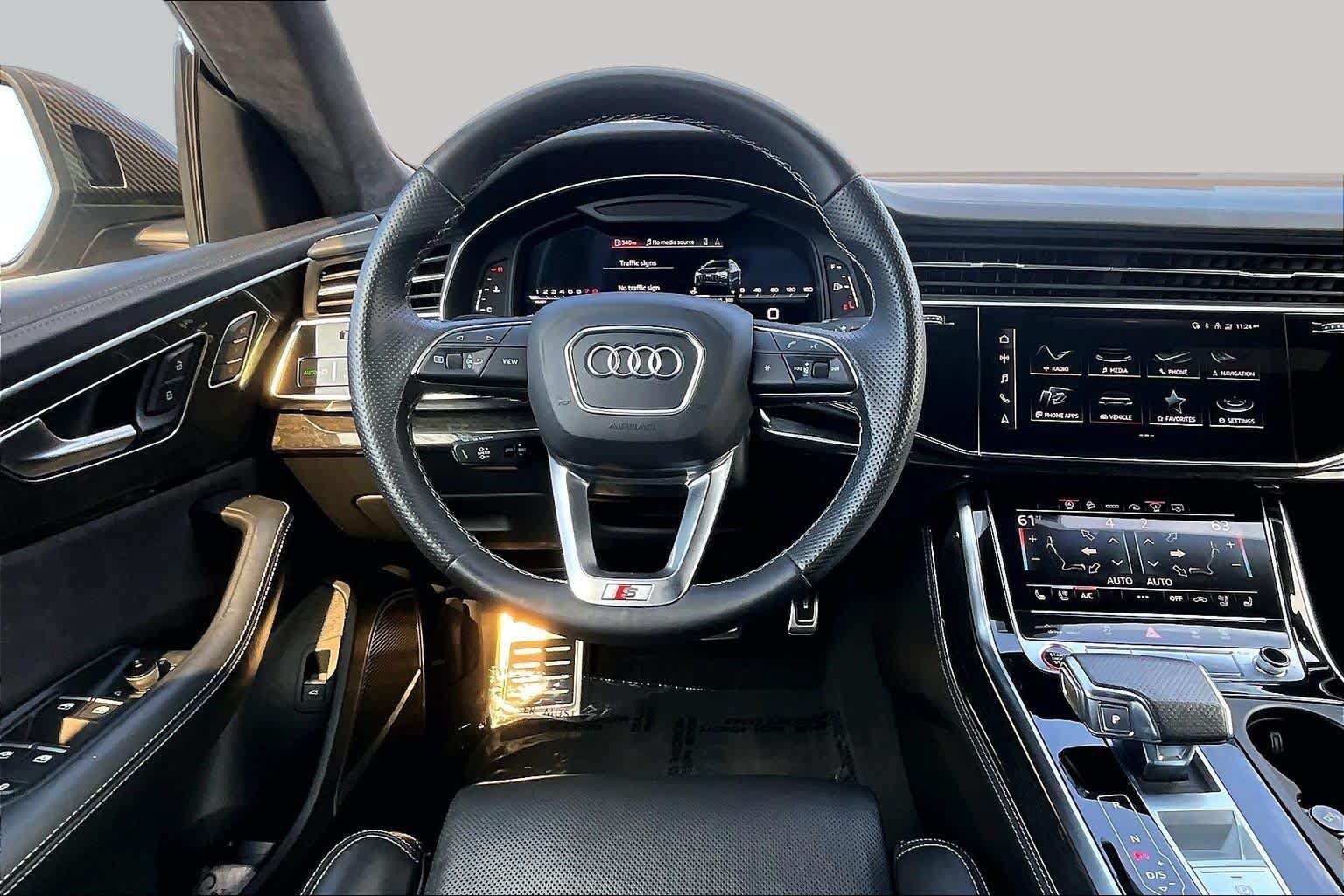 Used 2022 Audi SQ8 Prestige AWD/4WD image 6