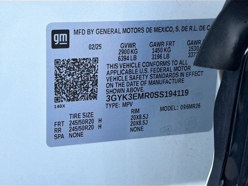 Used 2025 Cadillac Optiq Sport 1 w/ LPO, Floor Liner Package AWD/4WD image 46