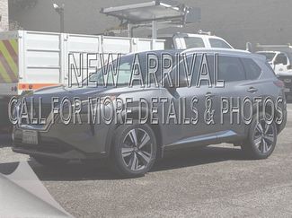 Used 2023 Nissan Rogue SL FWD video 1