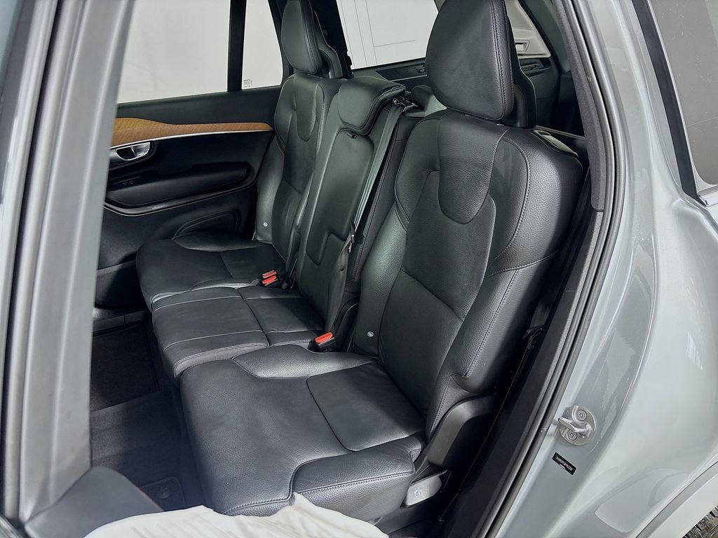 Used 2024 Volvo XC90 B6 Plus w/ Protection Package Premier AWD/4WD image 24