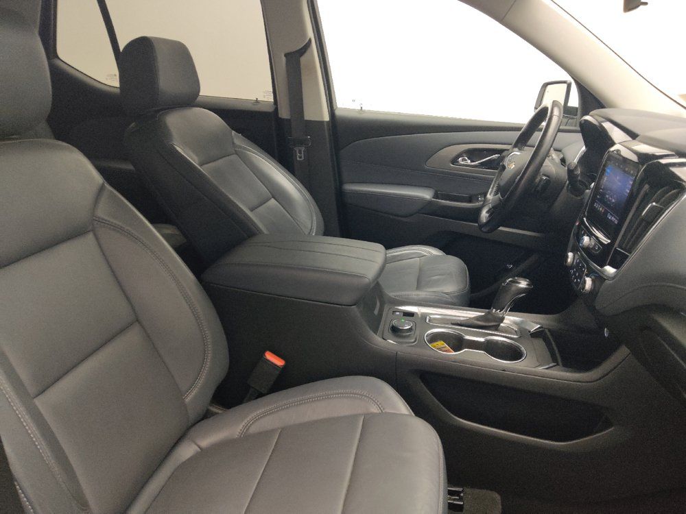 Used 2020 Chevrolet Traverse LT w/ Driver Confidence II Package AWD/4WD image 21