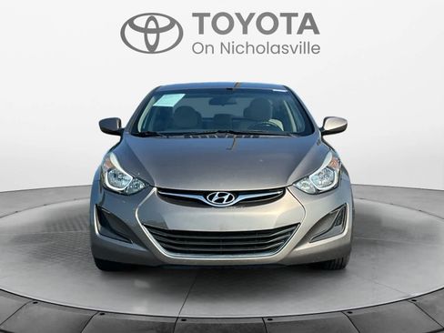 Used 2016 Hyundai Elantra SE FWD image 8