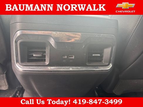 Used 2023 GMC Sierra 1500 SLT w/ SLT Premium Package AWD/4WD image 41