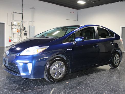 Used 2013 Toyota Prius Four FWD image 6