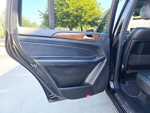 Used 2019 Mercedes-Benz GLS 450 4MATIC w/ Premium 1 Package image 44