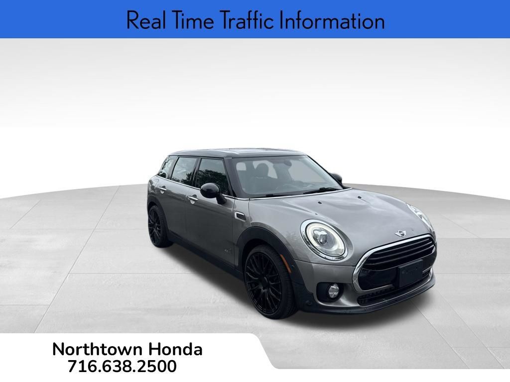 Used 2018 MINI Cooper Clubman ALL4 AWD/4WD image 2