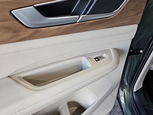 New 2026 Volkswagen Atlas SE image 23