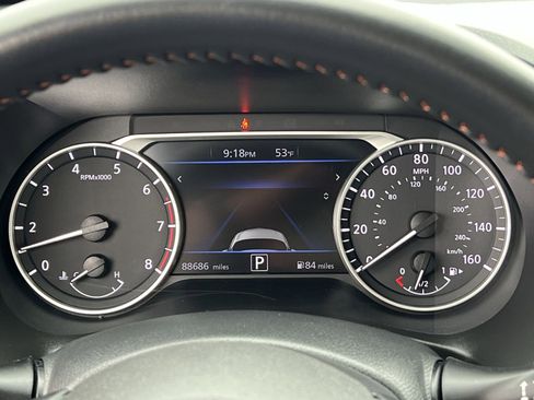 Used 2022 Nissan Sentra SR w/ Midnight Edition FWD image 25