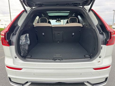New 2026 Volvo XC60 T8 Plus w/ Climate Package AWD/4WD image 15