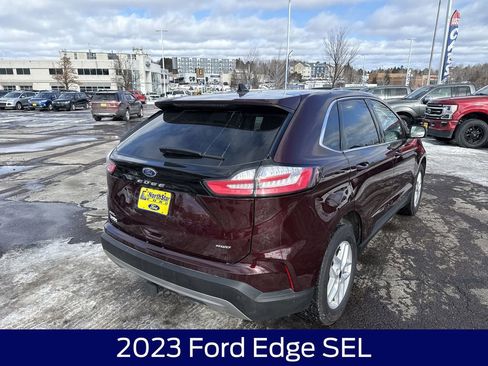 Used 2023 Ford Edge SEL w/ Convenience Package image 7