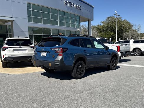 Used 2022 Subaru Outback Wilderness image 8