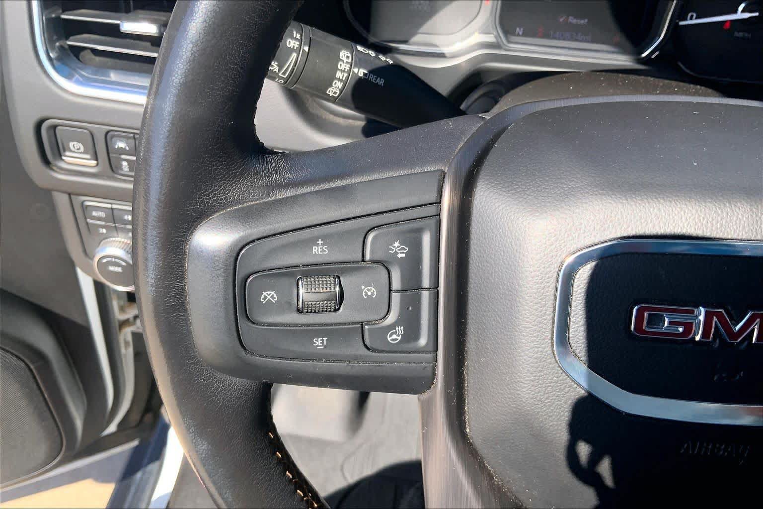 Used 2021 GMC Yukon AT4 w/ AT4 Premium Package AWD/4WD image 23