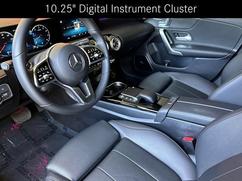 Used 2023 Mercedes-Benz CLA 250 image 14