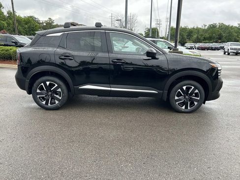New 2026 Nissan Kicks SV w/ Cold Weather Package AWD/4WD image 8
