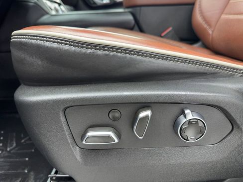 Used 2023 GMC Yukon XL Denali Ultimate image 53