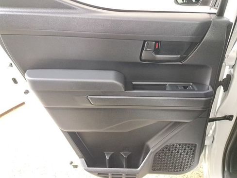 Used 2025 Toyota Tacoma SR image 14