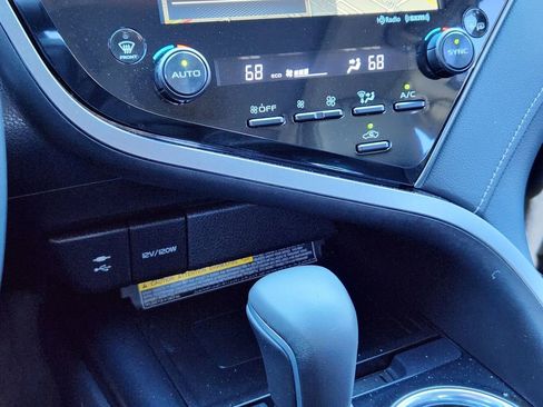 Used 2019 Toyota Camry XSE w/ Driver Assist Package image 20