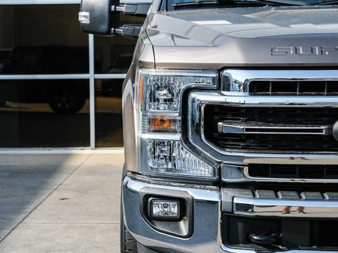 Used 2022 Ford F250 Lariat w/ Lariat Value Package AWD/4WD image 6