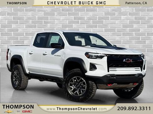 New 2026 Chevrolet Colorado ZR2 w/ Technology Package AWD/4WD image 1