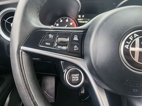 Used 2018 Alfa Romeo Stelvio Ti image 36