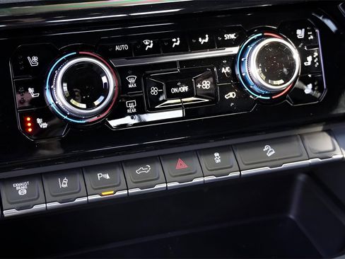 New 2026 GMC Sierra 2500 AT4 w/ AT4 Premium Plus Package image 20