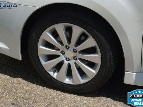 Used 2011 Subaru Legacy 2.5i Limited w/ Appearance Package 1H AWD/4WD image 14
