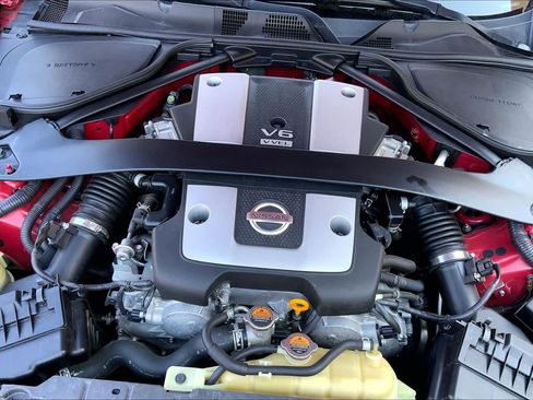 Used 2016 Nissan 370Z Touring w/ Aerodynamics Package RWD image 29