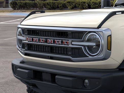 New 2026 Ford Bronco Outer Banks w/ Sasquatch Package AWD/4WD image 19