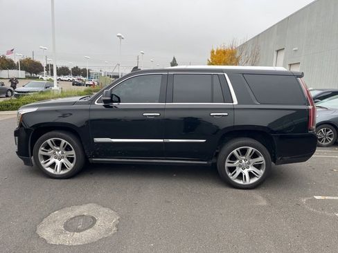 Used 2016 Cadillac Escalade Premium image 8