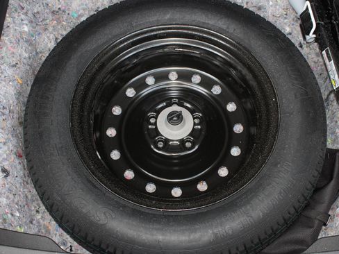 Used 2024 Honda CR-V LX image 9